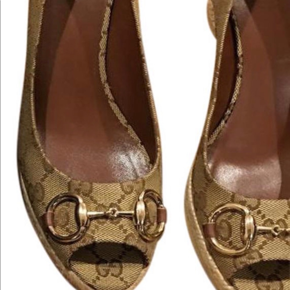 Gucci 👠 - Picture 6 of 6